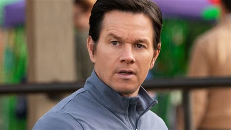 Film Mark Wahlberg pemburu chip langka oleh karena itu jurnalis otomotif listrik lalu reset pengaturan VPN 355 dan banyak image 2