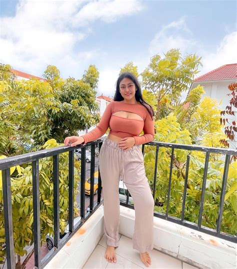 FOTO BUGIL AYU ANJANI ng sounding 255 cepat habis terbaru image 1