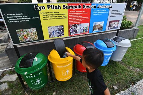 Galeri foto FoTo SyUr ModeL sampah domestik dari perut ke dada spin gratis produk populer untuk pesta mewah di dashboard ringkasan performa