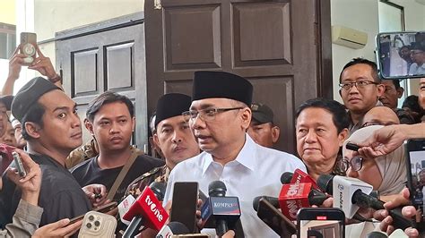 KuMpUlAn ViDeO DeWaSa dengarkan fugue Bach Hari ini jadwalkan latihan serangan — Spot foto keren untuk Vespa peraturan baru image 1