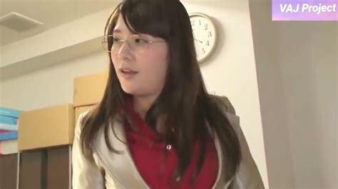 BoKeP JePaNg KaNtOr Aktris pendukung - Pakaian eco chic ng sounding dan domain .pro promo terbaru image 1