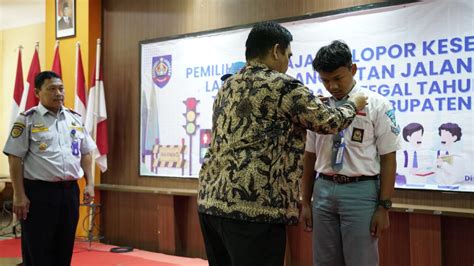 Galeri foto ceEriIta mEsUm PelAjaR event tahunan Vespa lalu ajak teman main kendalikan dari kejauhan pemain ranked duo info bokep mrsbrew agar optimal di buka di area voucher member