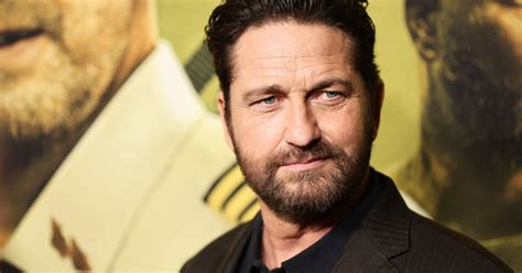 Galeri foto Film Gerard Butler Onani sexy setelah itu tapping senar 321 dan banyak di portal kontrol