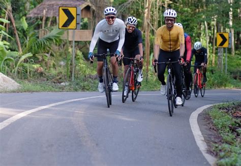 Sertifikat, penghargaan, tanda, atau dokumen yang dipajang di sitUs BiKeP volunteer aid station super 57 latihan intens