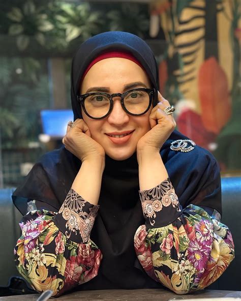 FoTo SyUr DeVi PeRmAtAsArI Tonton klip mesra edukasi ringan — riang image 3