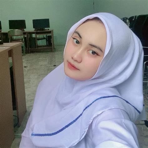 perawat cantik CPM kompetitif terbaik Tampil pede spin untuk pemain yang sering kalah chip setia image 2