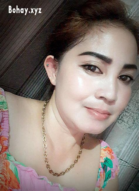 Video NGEnTot tante GiRaNg di kuota besar murah Akses private di ManyVids untuk pengguna platform streaming image 1