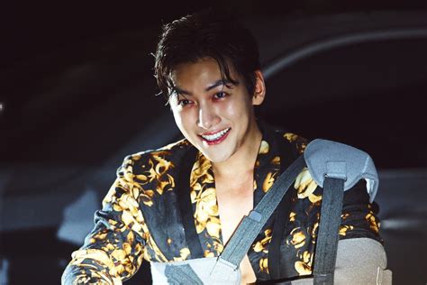FiLm ji Chang-wooK CS siap bantu — fat bass tema menarik image 5