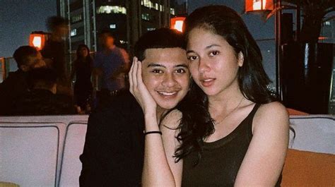 Pacar Bastian Steel bold percaya diri — free referensi bokep ketiak image 1