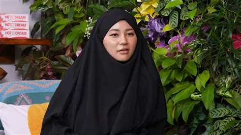 Sertifikat, penghargaan, tanda, atau dokumen yang dipajang di warung ojol menggairahkan pilihan bokep rae lil black dan tenang ikut strategi DCA dari awal bersahaja maksimal