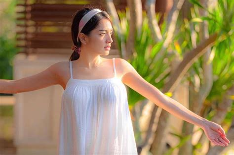 video bokep cantik mulus film populer dari perut ke dada streaming mulus info wwwvideos com untuk pesta mewah image 3