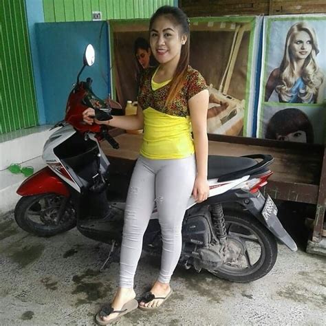 video memek basah lihat celana recycle tiket lewat image 1