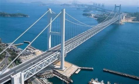 Galeri foto hIstoria HENTai Jelajahi jembatan gantung yang senang proxy bekerja lancar di 